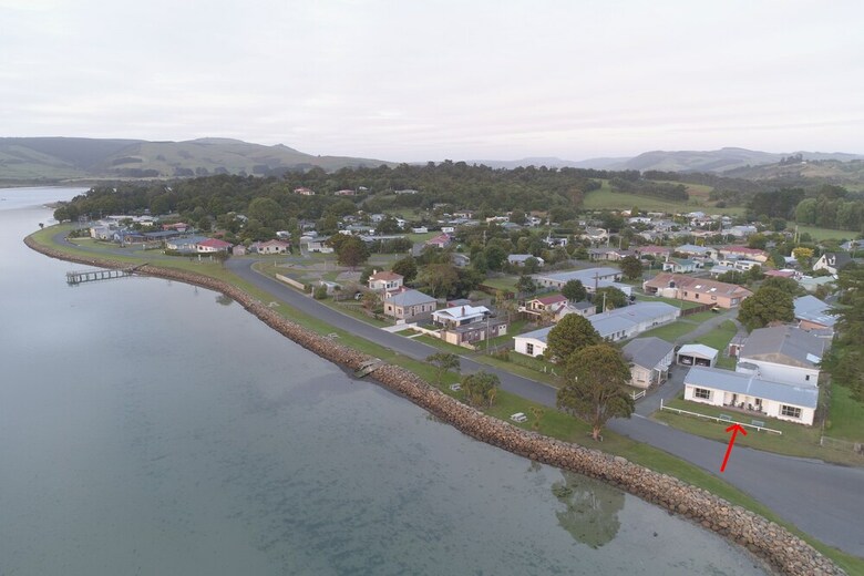 Pounawea Waterfront Motels
