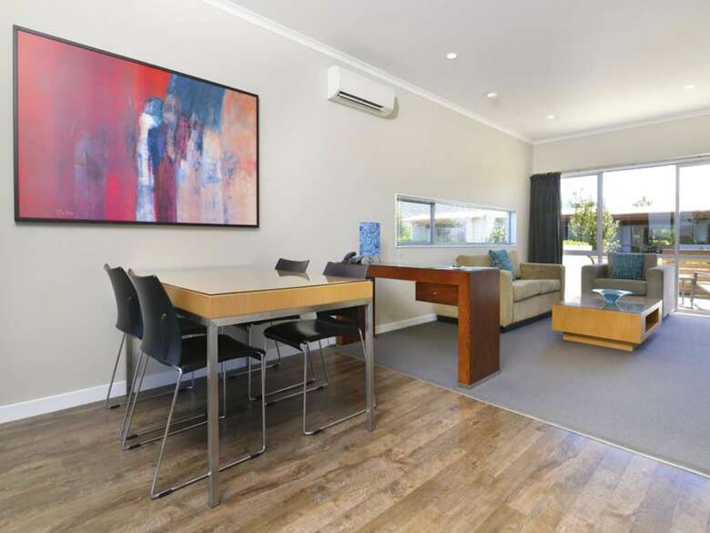 Marlborough Vintners Hotel - Heritage Collection