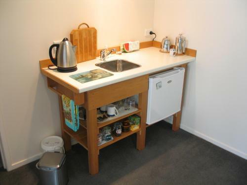 Bed & Breakfast The Riverbank Homestay