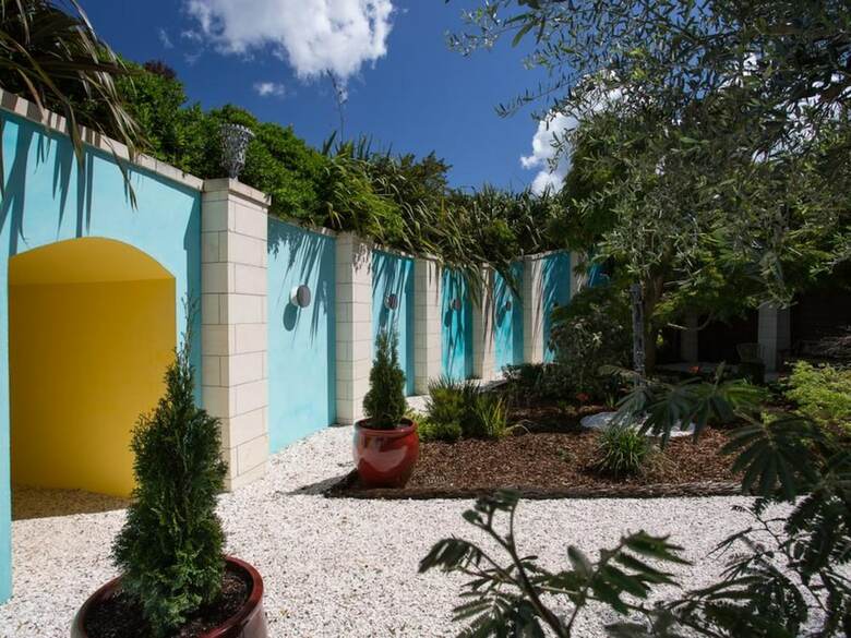 Hotel Donkey Bay Inn