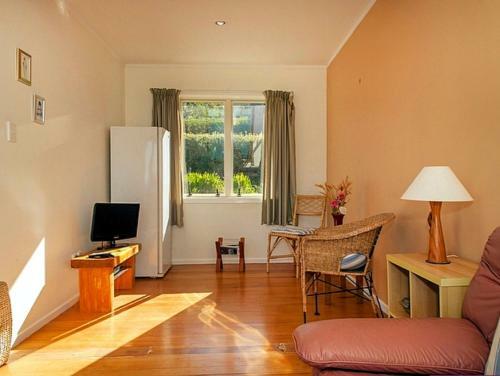 Pretty On Tairua Holiday Home