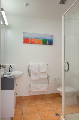 Penthouse Apartment, 23 Maunganui Rd