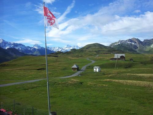 Hostal Berggasthaus Tannalp