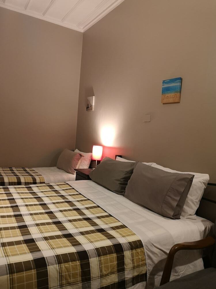 Golden Cross Hotel