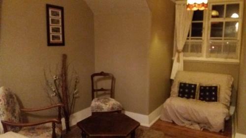 Chimneys B&B