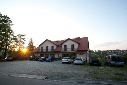 Hostal Go?ciniec I Restauracja Salton