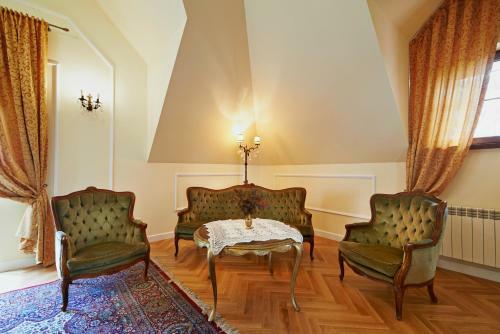 Hostal Dw�r Osmolice