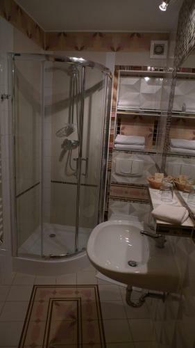 Hostal Go?ciniec Stara Ku?nia