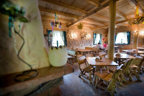 Bed & Breakfast Karczma Biesiadna