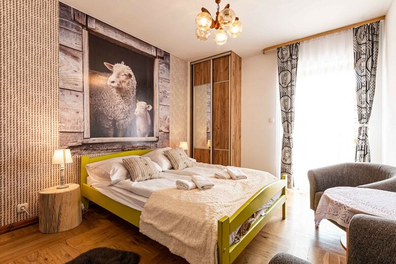Hostal Gronik