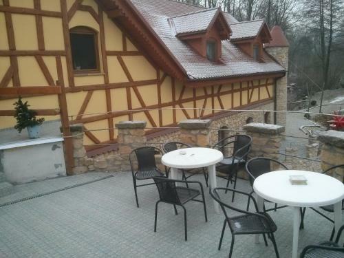 Hostal Zb�jna Debra