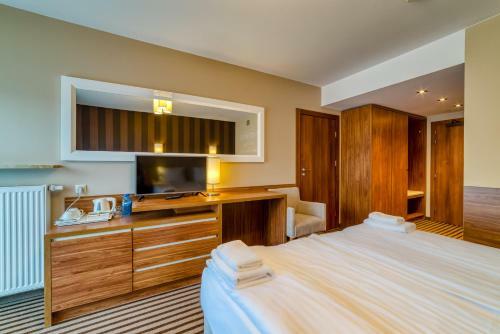Hotel White Resort