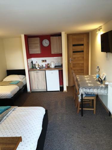 Hostal Noclegi Airportpark