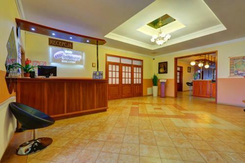 Hotel Chabrowy Dworek