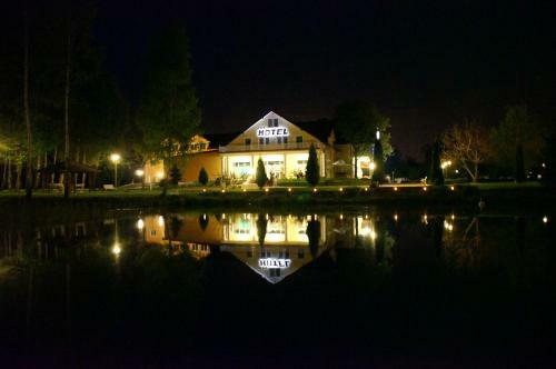 Hotel Chabrowy Dworek