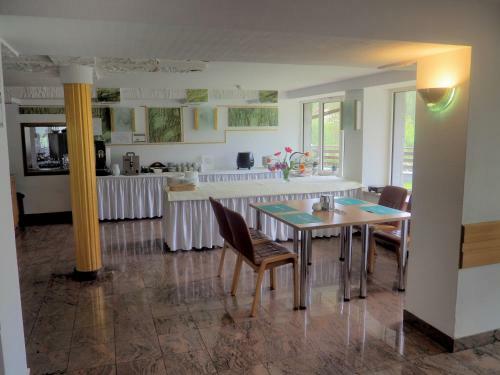 Hostal Dom Wypoczynkowy Be?chat�w