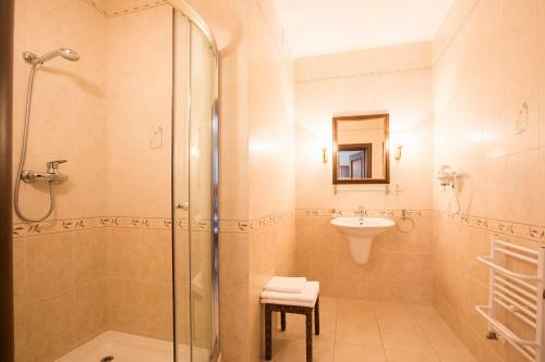 Hostal Residenz Selena