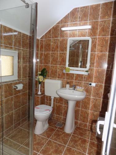 Hostal Pension Eden