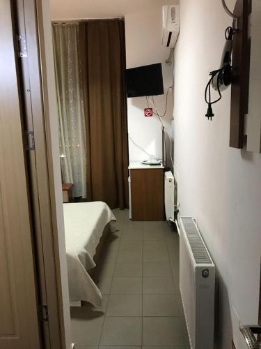 Hostal Pinul Negru