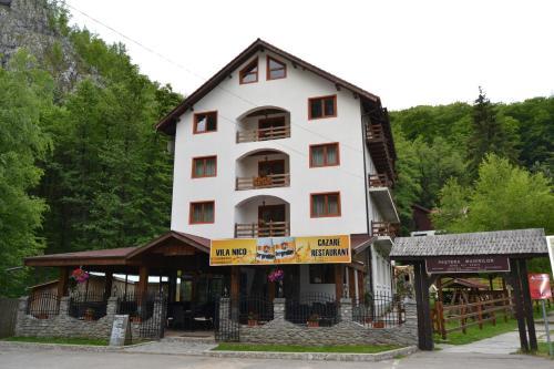 Hostal Vila Nico