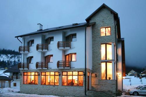Hostal Pensiunea Vraja Muntelui