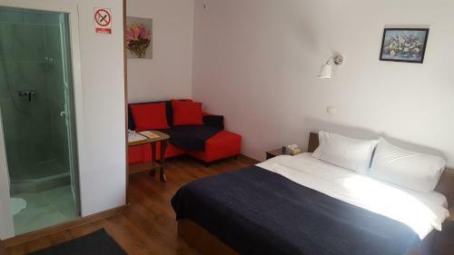 Hostal Pensiunea Cris-andre