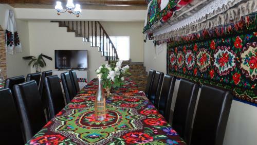 Hostal Brebmaramu