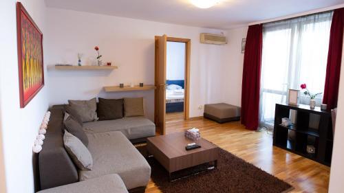 Nicole's Apartment 2