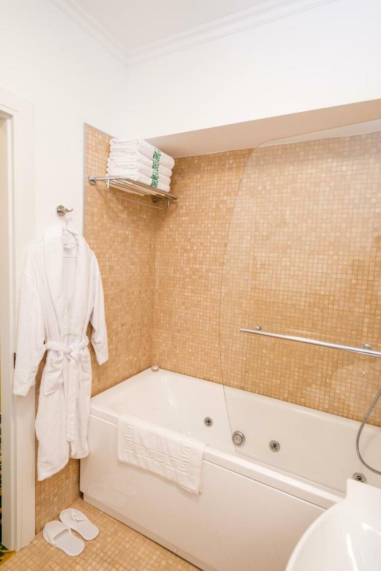 Hotel Studio One Accommodation Suites
