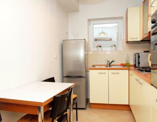 Rosuites - Romana Square Apartments