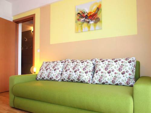 Rosuites - Romana Square Apartments