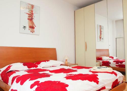 Rosuites - Romana Square Apartments