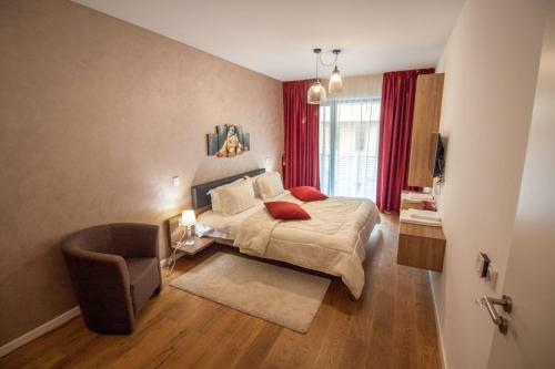Central Lux Apartments