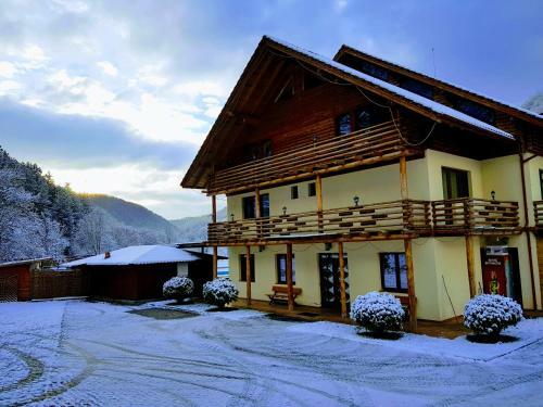 Hostal Pensiunea Casiana