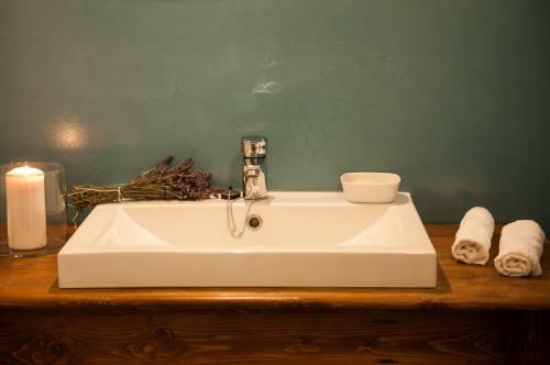 Hostal Transylvania Guesthouses