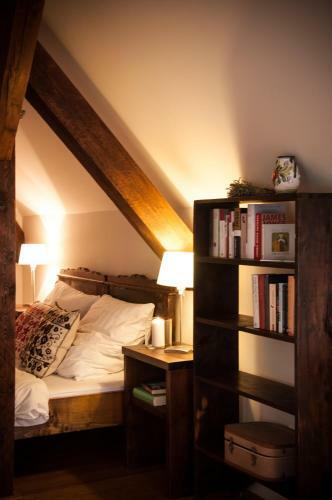 Hostal Transylvania Guesthouses