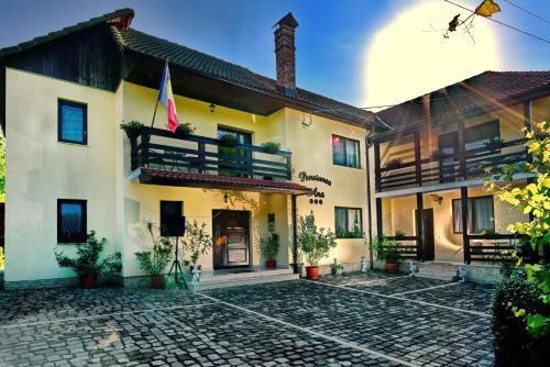 Hostal Pensiunea Ana