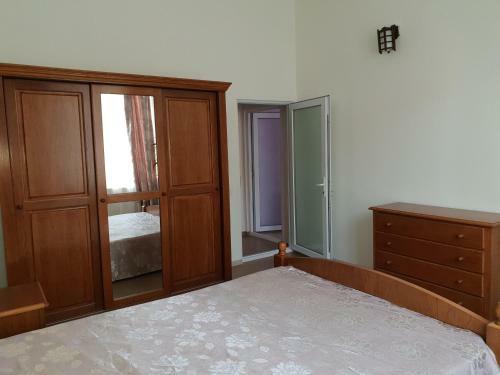 Liliana Apartments