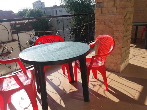 Liliana Apartments