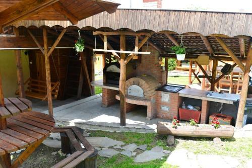 Hostal Casa Maria Izvorul Muresului