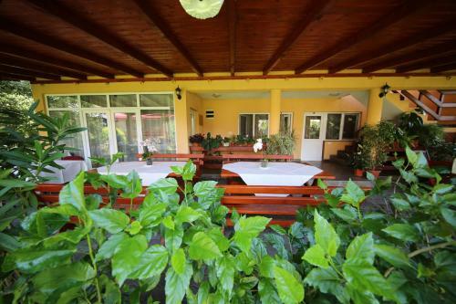 Hostal Pensiunea Criveanu