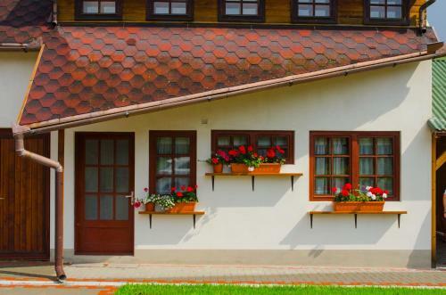 Hostal Little House
