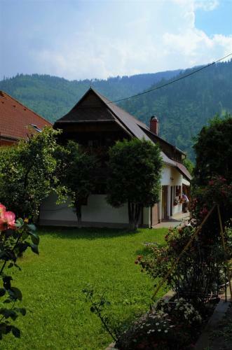 Hostal Little House