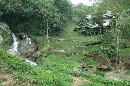 Hotel Kangsadarn Resort And Waterfall