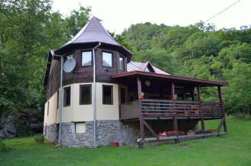 Chalet Paraul Casei