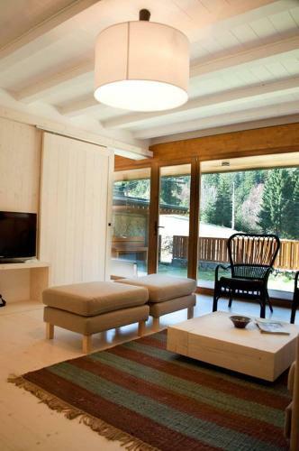 Apartamento Poarta Retezat