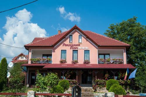 Hostal Complex Agroturistic Flori