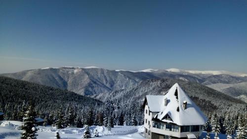 Hostal Pensiunea Rustic Ana