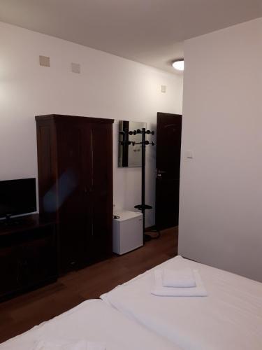 Hostal Pensiunea Rustic Ana