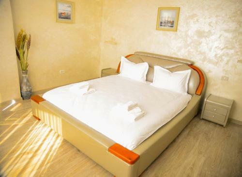 Hostal La Marcu Pensiune